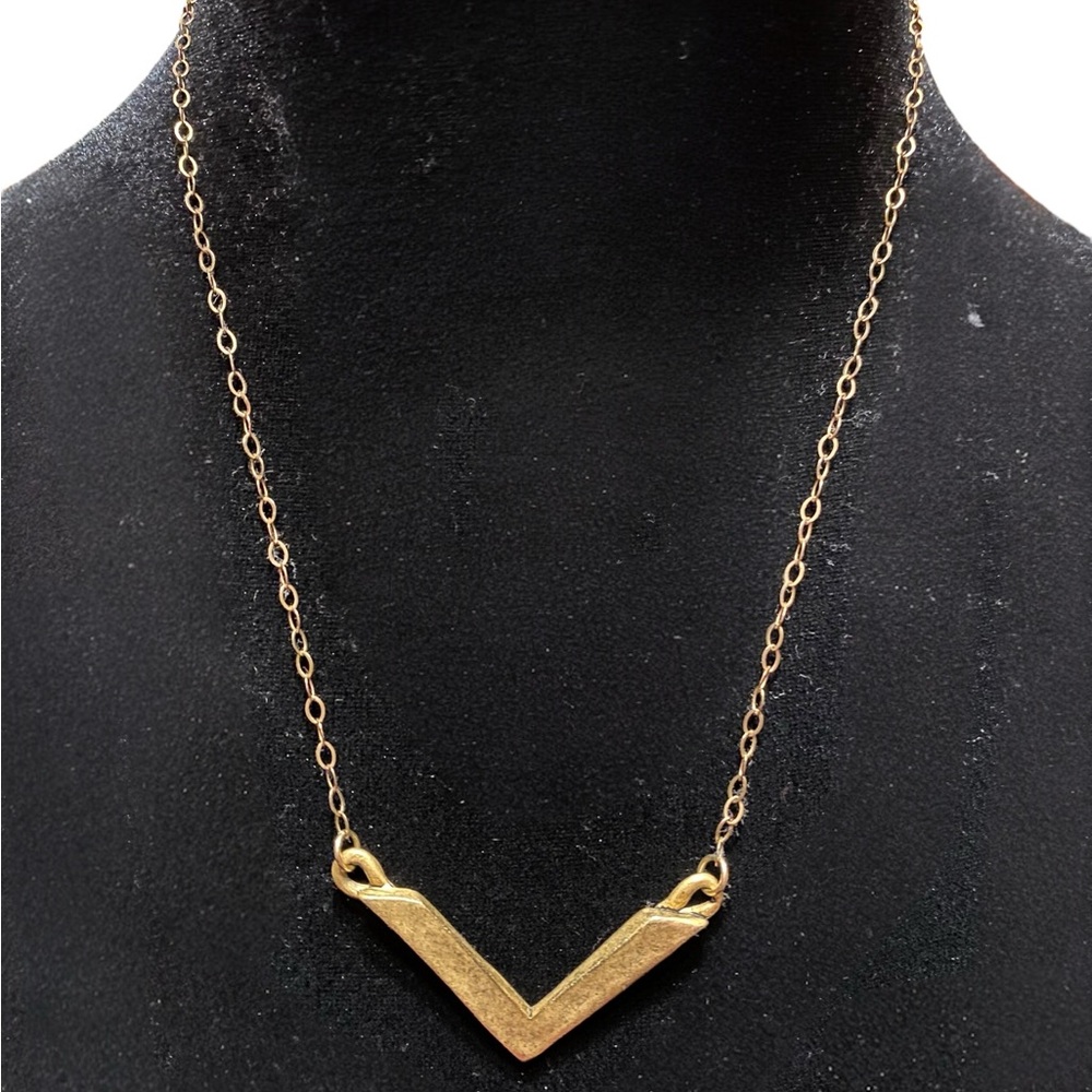 Lisa Leonard Hand Hammered Chevron Necklace